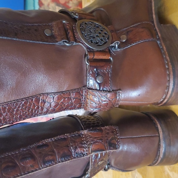 Womens Vince Camuto Leather with Aligator trim Boots - Picture 10 of 14